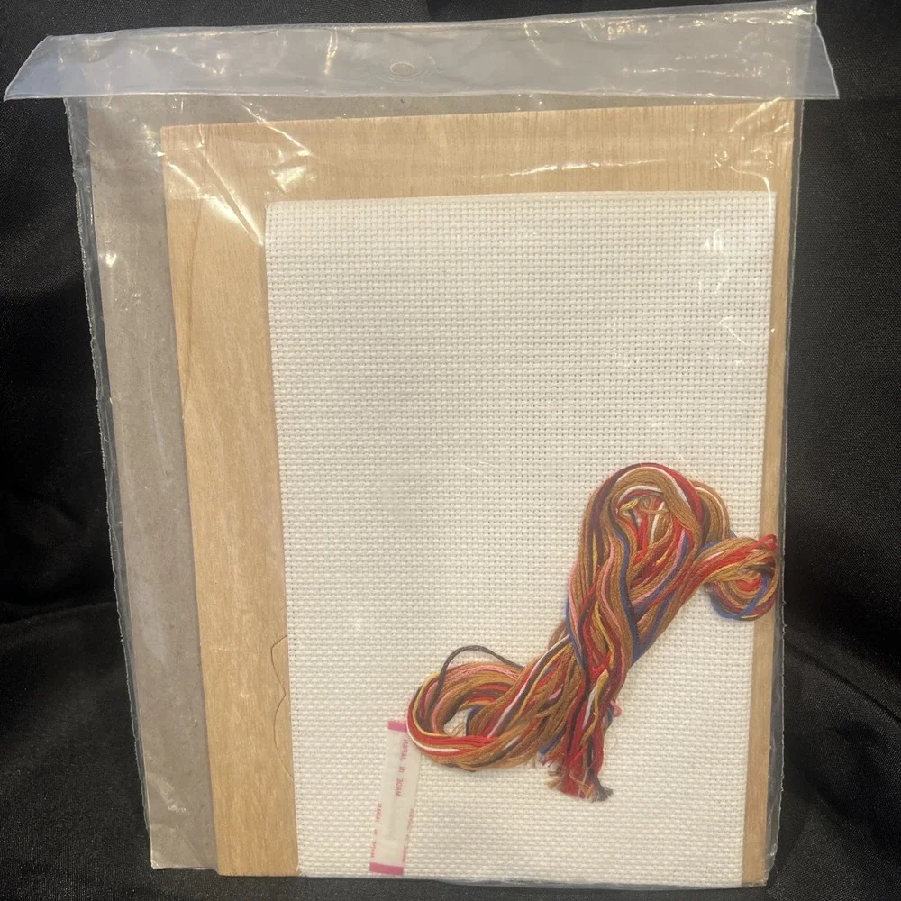 New- Sealed Bucilla Bear & Balloons Gallery of Crafts Cross Stitch & Paint 32495